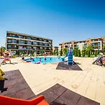 公寓 水上乐园堡公寓式酒店