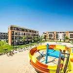 公寓 水上乐园堡公寓式酒店
