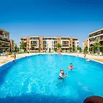 水上乐园堡公寓式酒店 阳光海滩