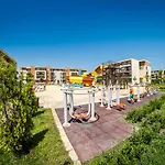 水上乐园堡公寓式酒店 * 阳光海滩