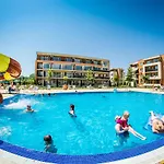 水上乐园堡公寓式酒店 * 阳光海滩
