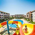 公寓 水上乐园堡公寓式酒店 *